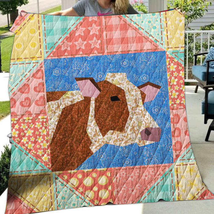 Cow cute  pattern print - Quilt - myfunfarm - clothing acceessories shoes for cow lovers, pig, horse, cat, sheep, dog, chicken, goat farmer