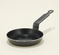De Buyer | Blue Carbon Steel Egg & Pancake Pan