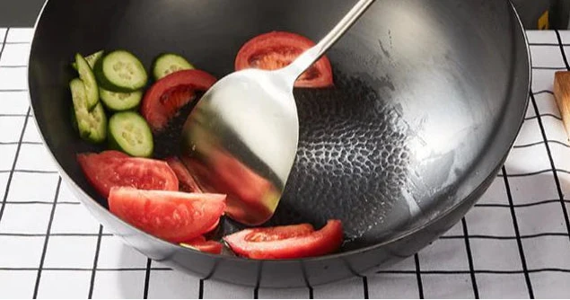 D.Line Stainless Steel Wok Spatula With Beechwood Handle