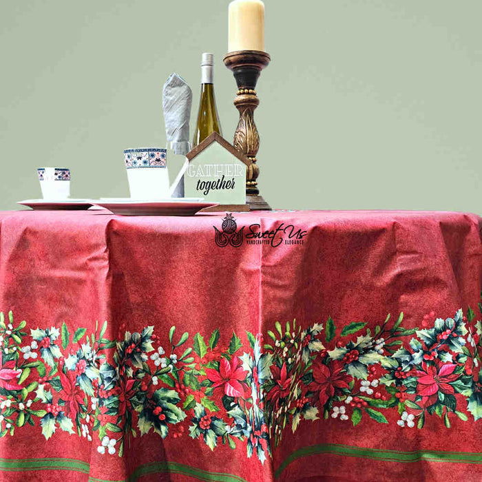 Guirlande d'Hiver Spill-Resistant Bordered Round Tablecloth — Rouge Cardinal - Sweet Us
