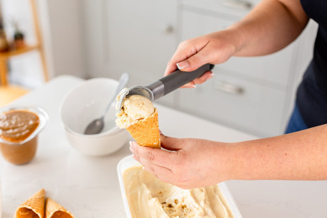 KitchenAid Ice Cream Scoop Charcoal Grey - 21cm