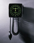 LUMEON 01-750W-11ABKGM Aneroid Sphygmomanometer, 1 Each