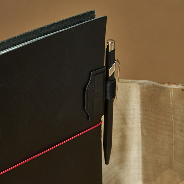 Paper Republic Le Loop Pen Holder