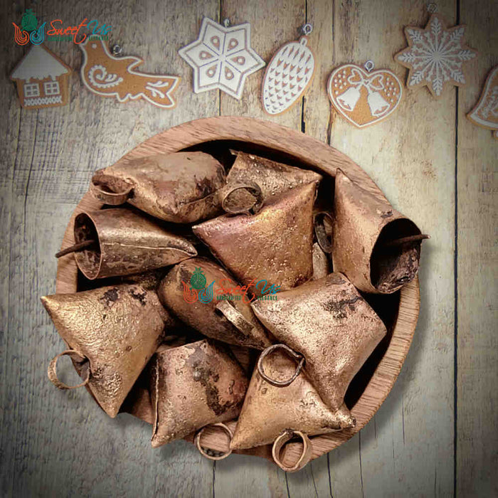 Rustic Vintage Chic Trapezoid Bells Meditation Craftwork Christmas Décor - Sweet Us