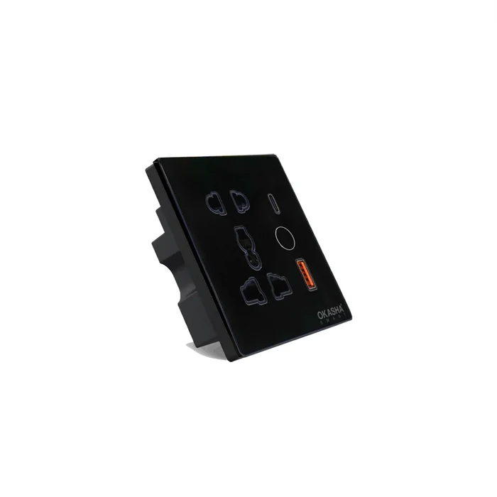 Universal Smart Socket+1USB+1 C Type
